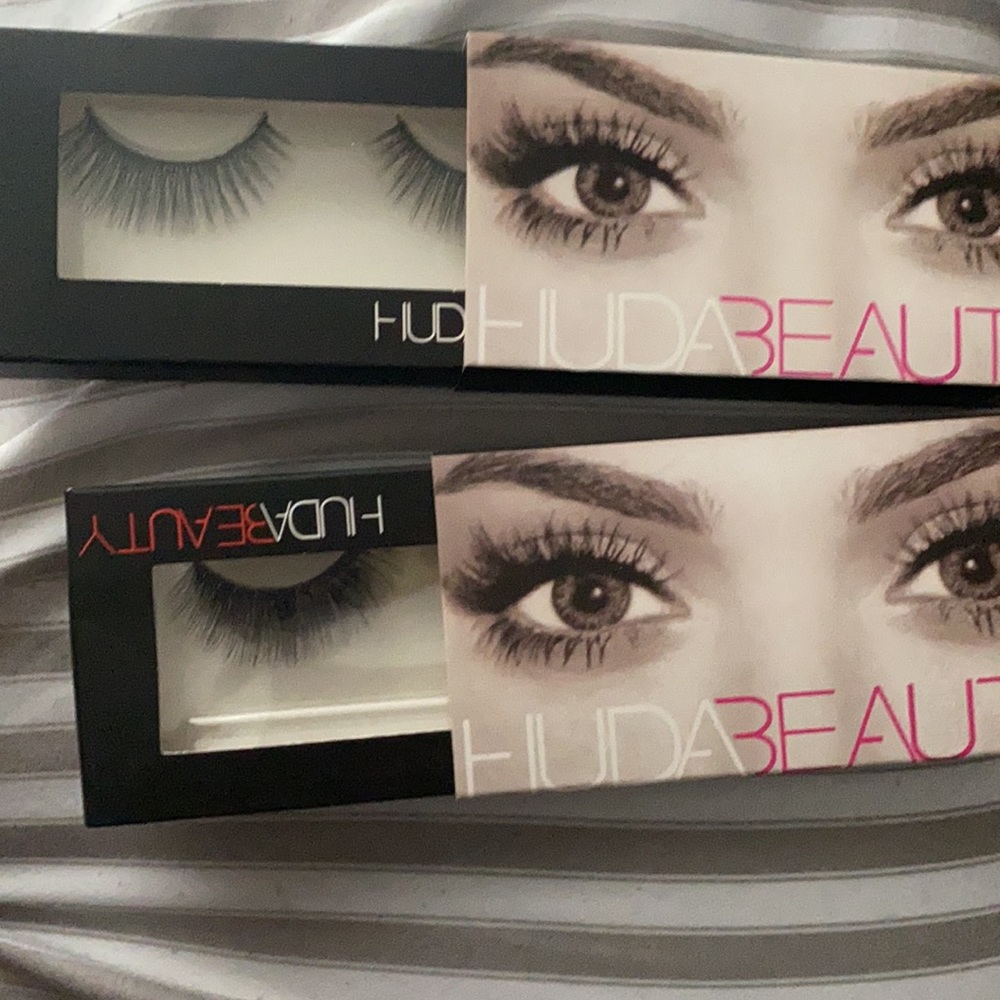 lashes - Picture 2 of 2